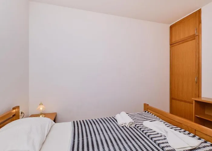 Milena 3 Opatija By Guide Apartament *