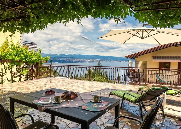 Milena 3 Opatija By Guide Apartament Lovran