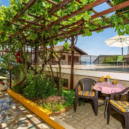 Milena 3 Opatija By Guide Apartment *