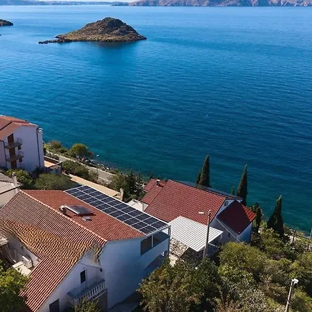 Apartment Milena 3 Opatija By Guide Lovran