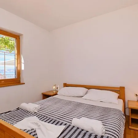 Apartment Milena 3 Opatija By Guide Lovran