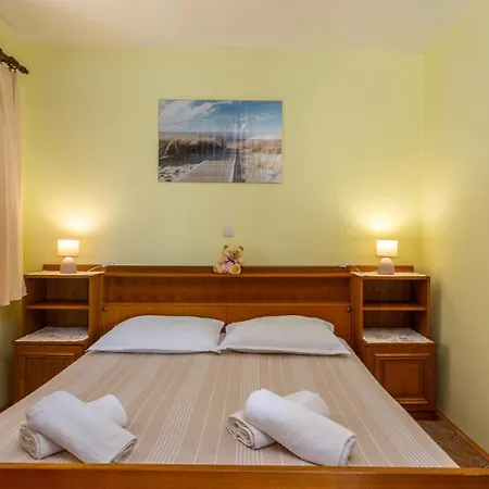 Apartment Milena 3 Opatija By Guide